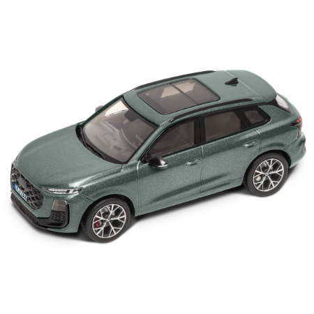 Q3 Model Cat 1:43 Scale product image